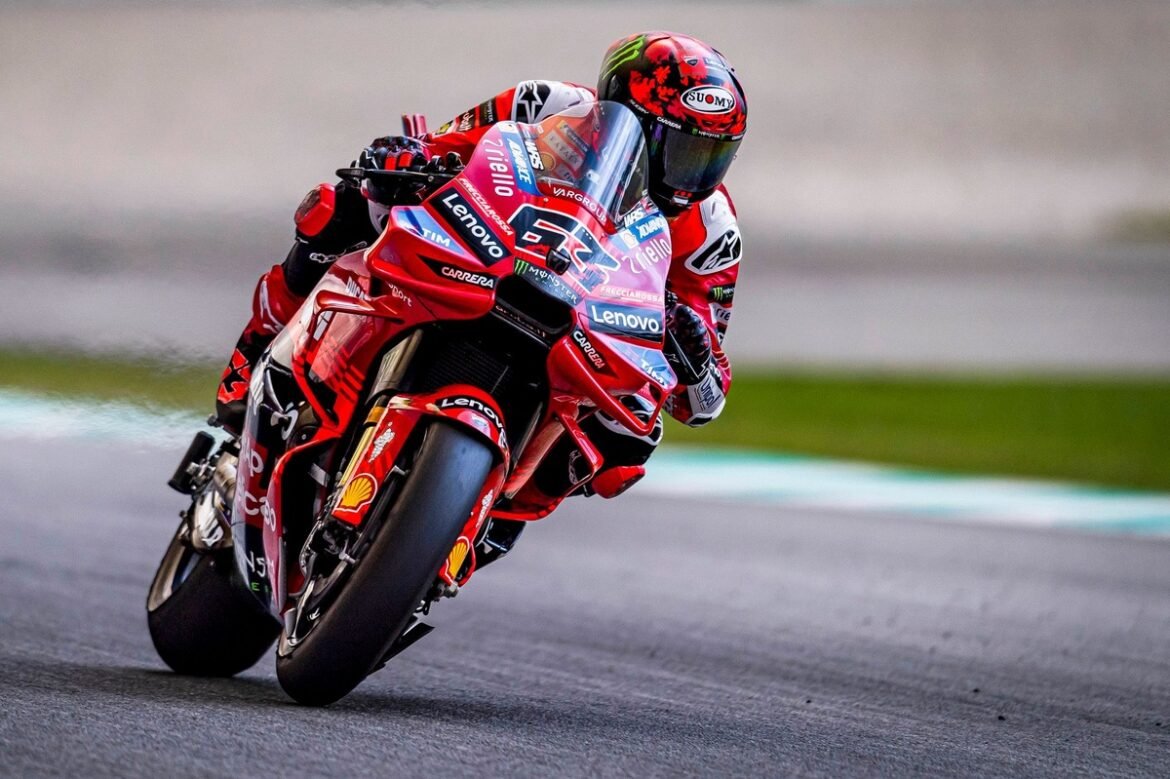 1761378116_francesco-bagnaia-ducati-team.jpg